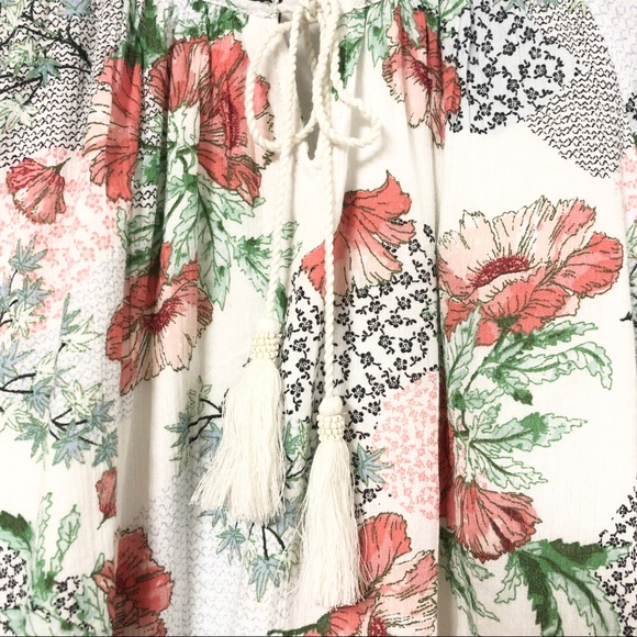 Floral Peasant Top w Crochet Lace Trim - Picture 2 of 6